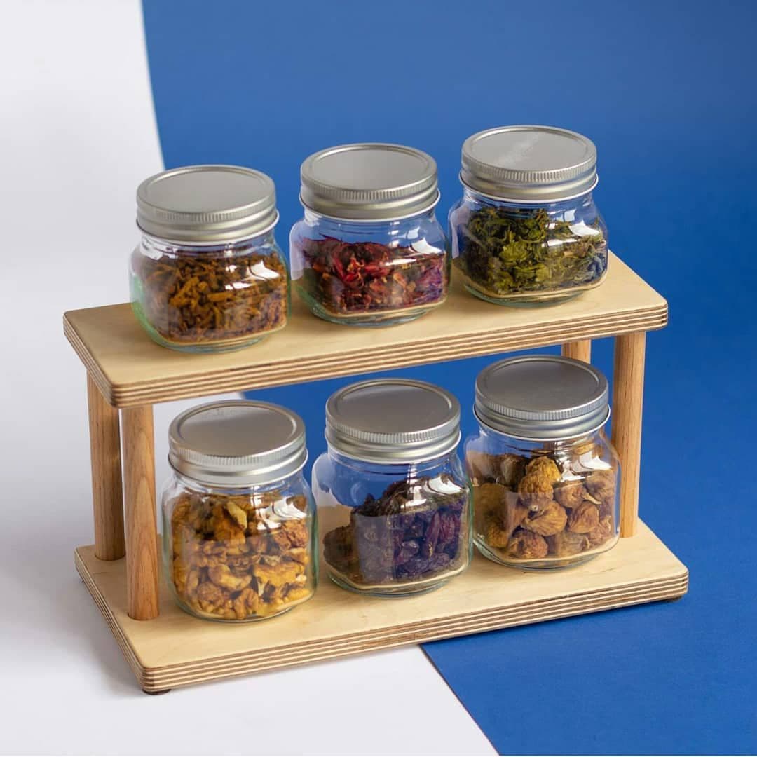 استفاده از جار شیشه ای درب کانتینری در آشپزخانه استفاده از جار شیشه ای درب کانتینری در آشپزخانه